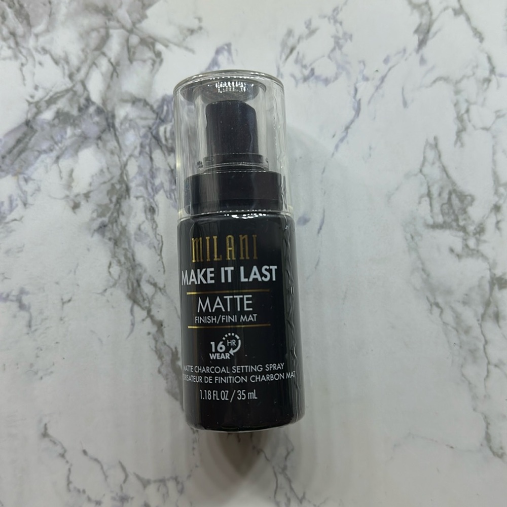 Milani Make It Last Matte Finish Matte Charcoal Setting Spray